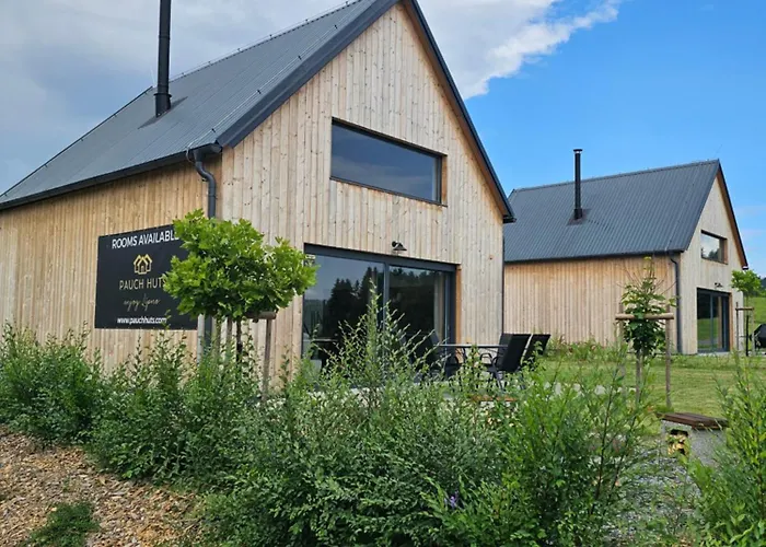 Pauchhuts